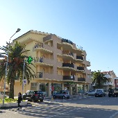 Appartamento in affitto Le Palme - Tipo B - Trilocale con letti a castello - Chalet Merli Beach/New Port/La Risacca Alba Adriatica